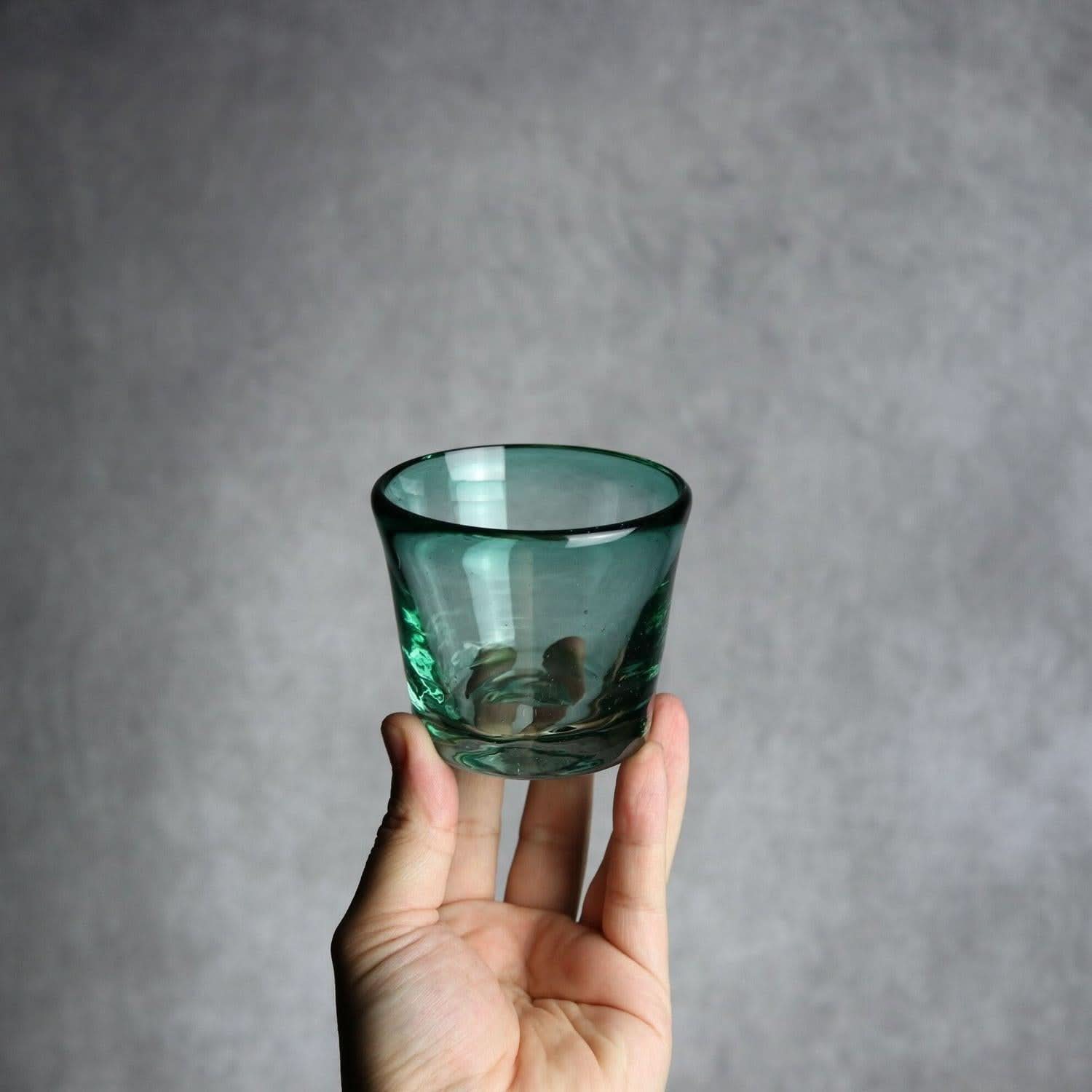 ノーマルグラス 小 グリーン 琉球ガラス ガラス工房清天｜ガラス工房