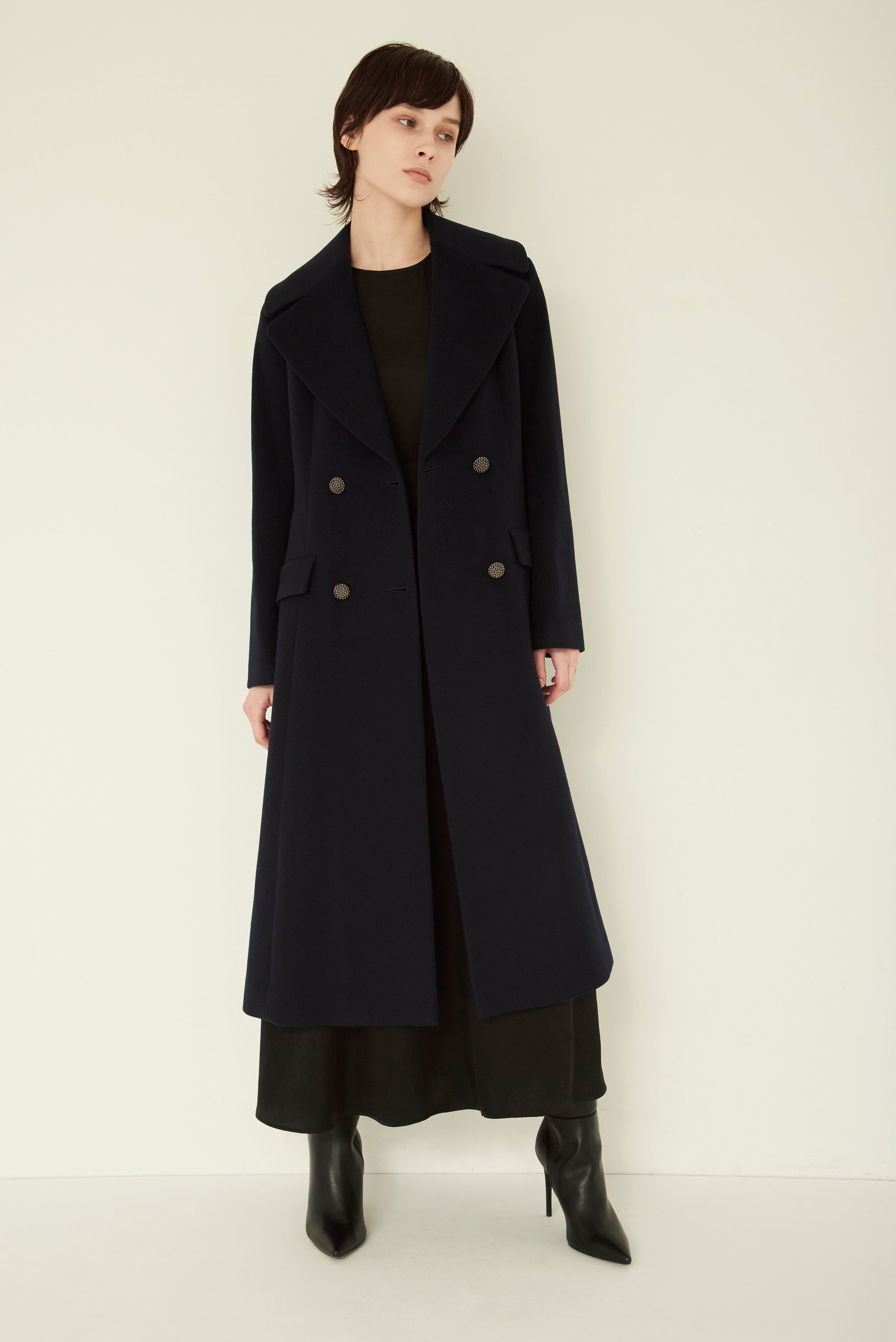 SOFT BEAVER TWO-PLY FINE WOOL DOUBLE CHESTER COAT – MW