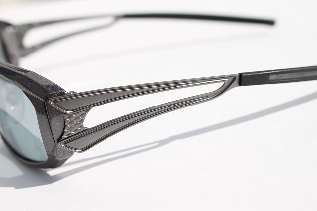 ZEAL 新作 Vanq X (ヴァンク エックス) – メガネのクギミヤ