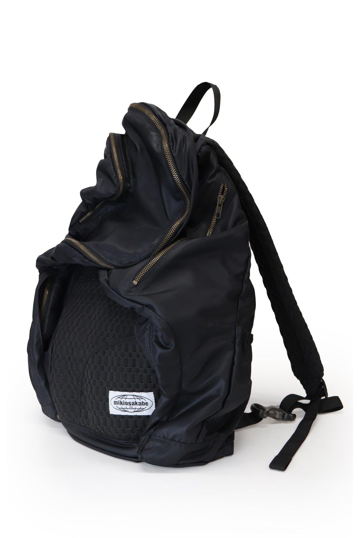 Twisted Back Pack / Black｜MIKIOSAKABE&JennyFax公式ストア