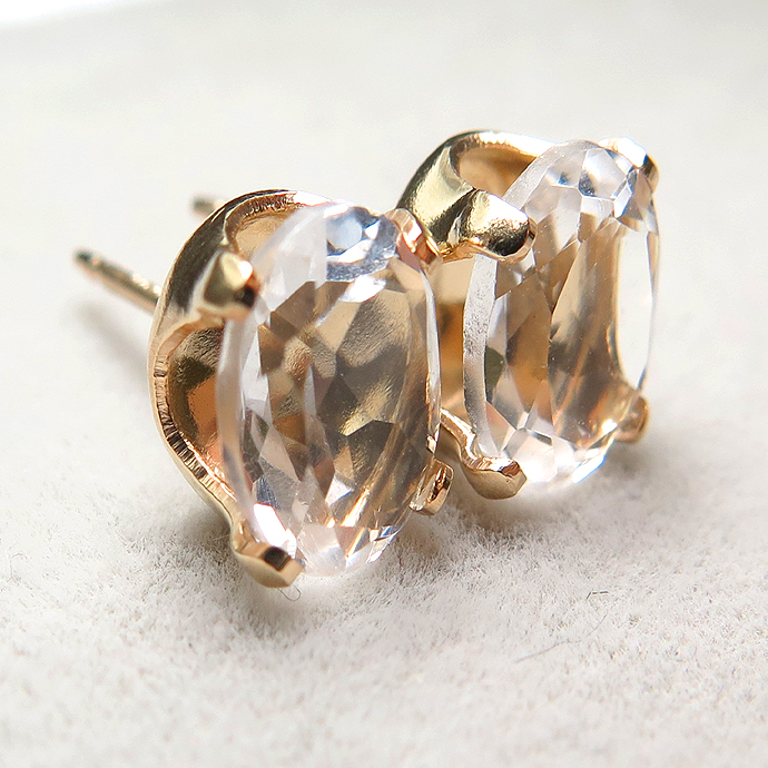 ゴールドフィルド/8×6mmオーバル4本爪・スタッドピアス（立て爪ピアス