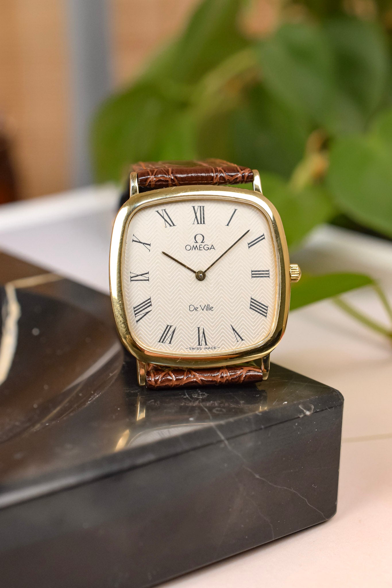 1980s Omega De Ville Quartz Herringbone Roman TV – Oldtimer Watch Shop