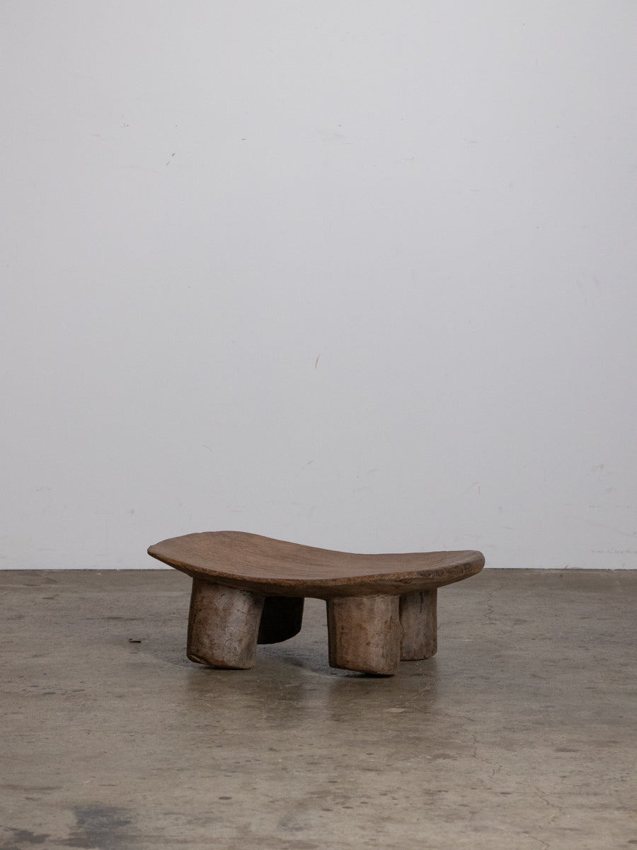 セヌフォ族スツール