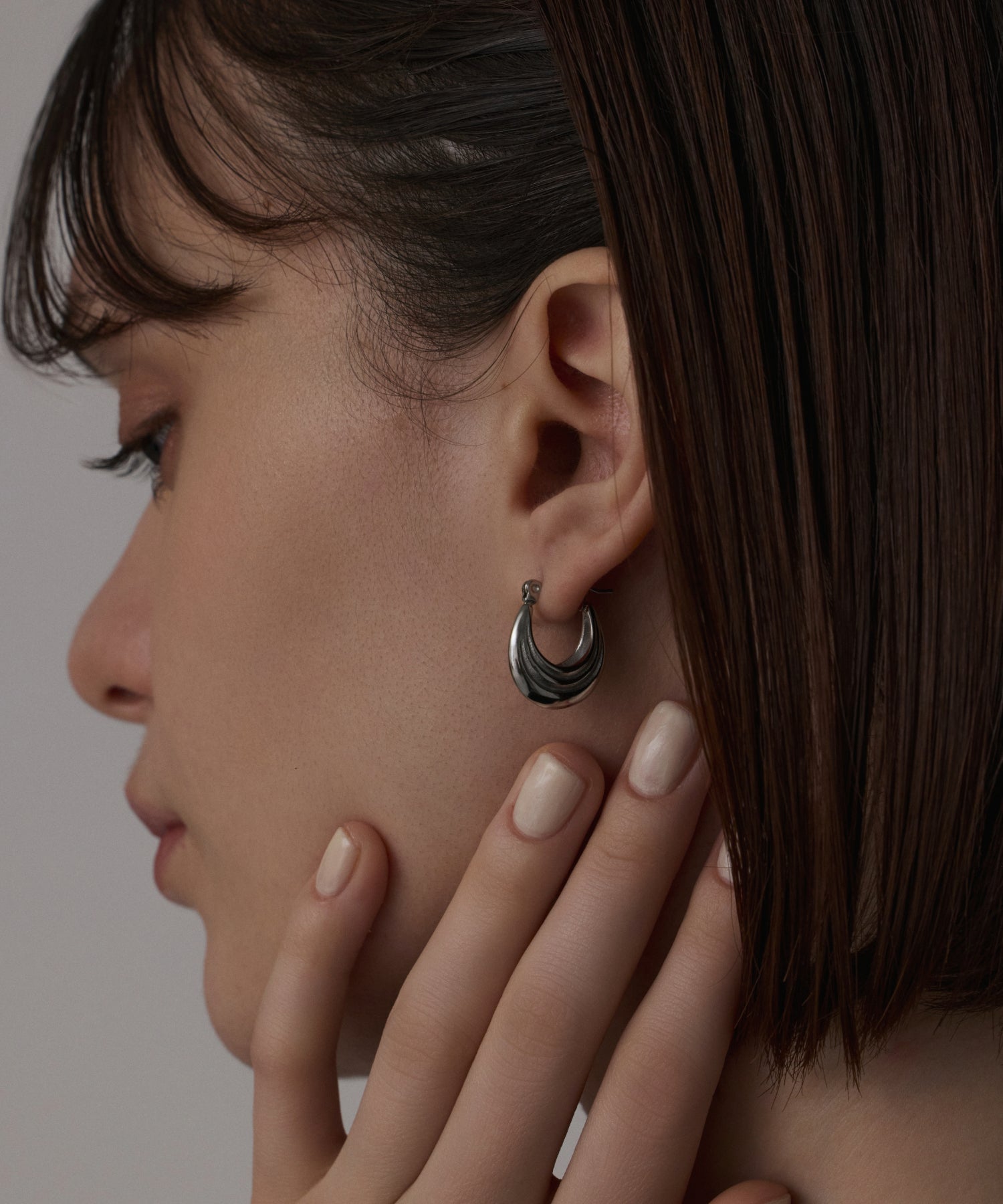 シルバー]ウェーブフープピアス