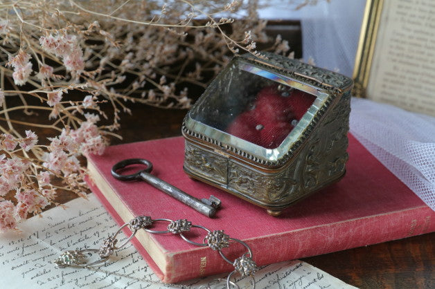 ガラスが美しいジュエリーケース(宝石箱） フランスアンティーク