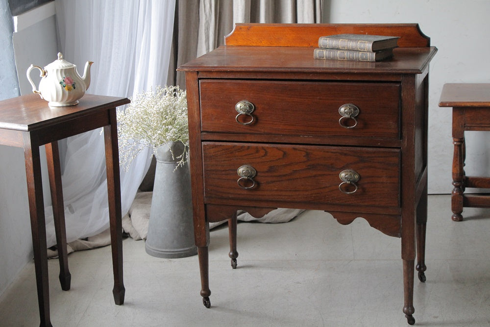 1930年代可愛いサイズのオーク材2段チェスト（89.5x76.5x43.5cm