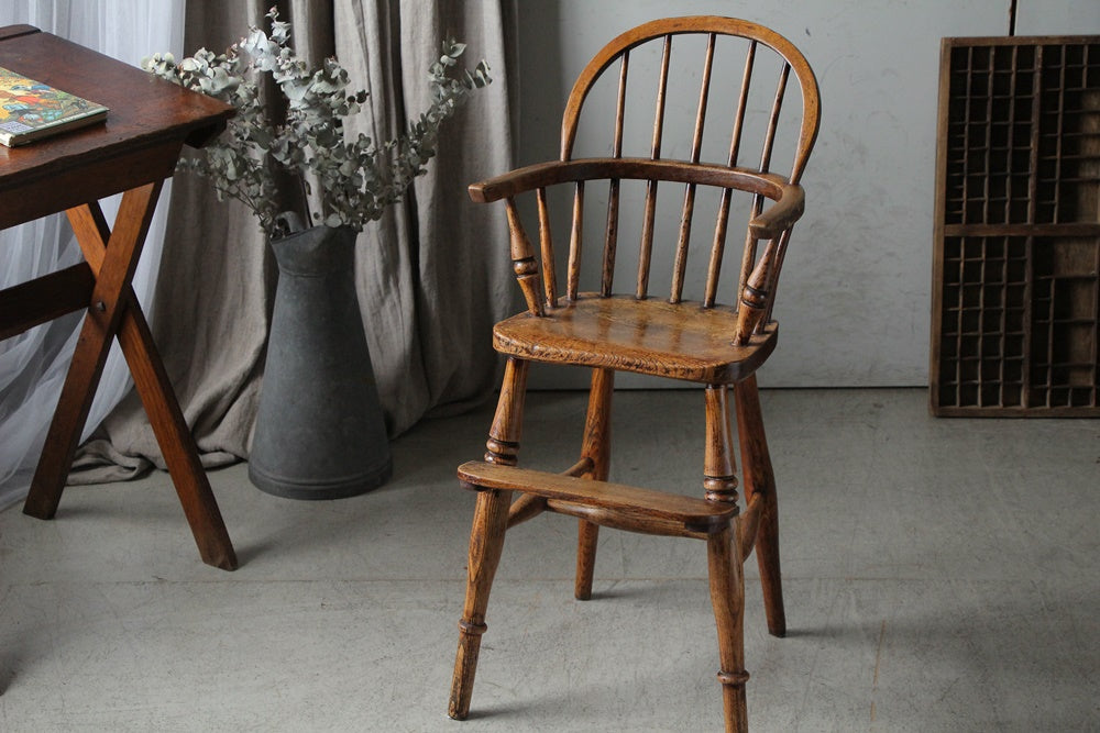 1860年代ベビーウィンザーチェア（高さ88cm） イギリスアンティーク