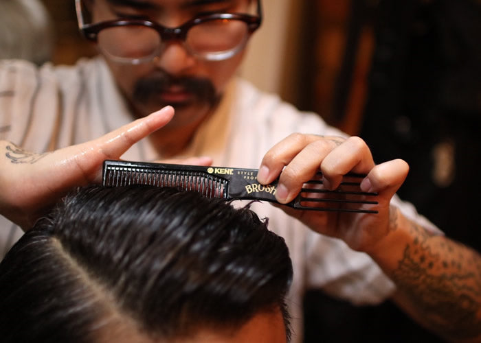 KENT×BROSH COLLABORATION NEEDLE COMB – （株）Dampfer | ダンファー