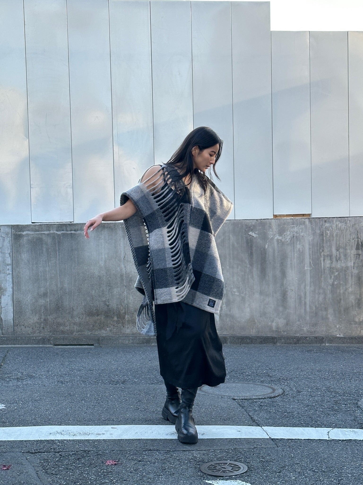 Checkered cutout scarf - small – dolphin bear creatives nippon