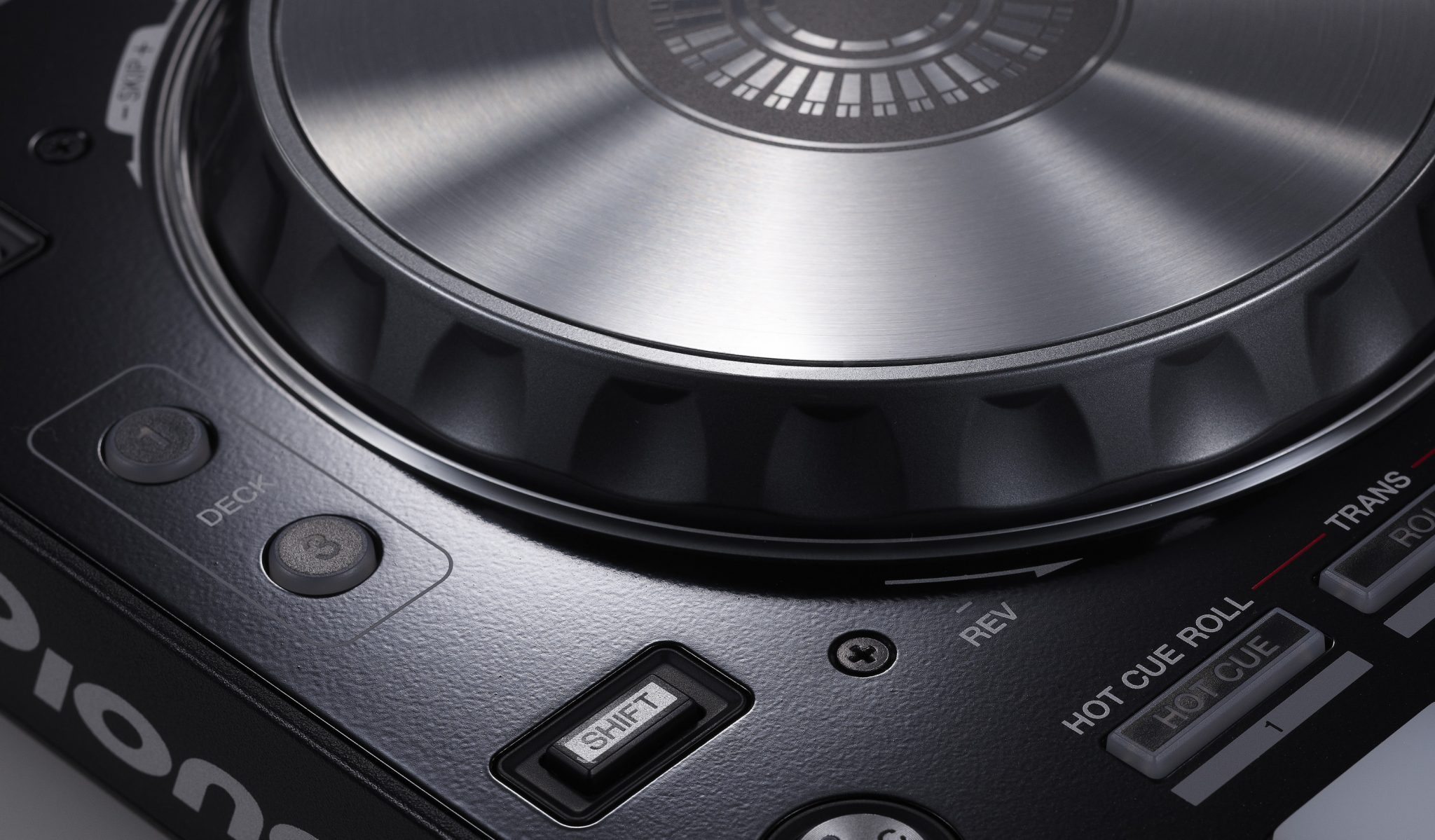 The Pioneer DDJ-SR controller — the DDJ-SX's mini-me – DJWORX