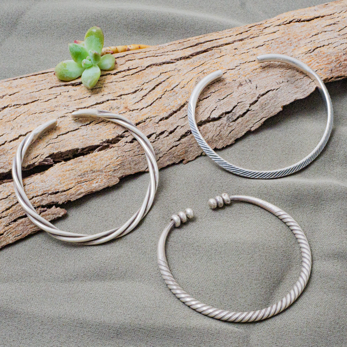 カレンシルバーバングル（KSB16シリーズ） – the ETHNORTH GALLERY