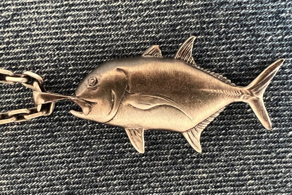 Eldorado ロウニンアジ（GT）3D シルバーネックレス | 釣り針