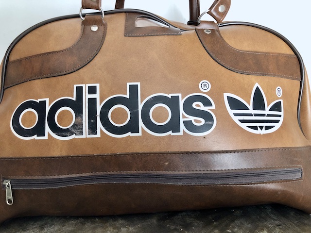 アディダス PETER BLACK (ピーターブラック)社製 稀少ロゴタイプ