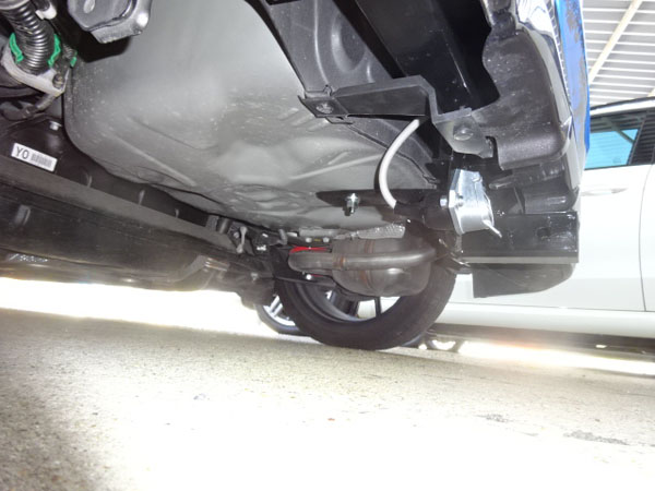 アクア特注ヒッチメンバー SUNROCKY 福伸工業