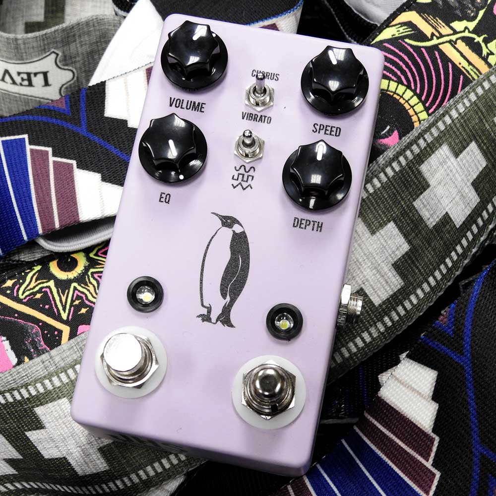 JHS Pedals Emperor V2 Chorus / Vibrato Effects Pedal – Flipside Music