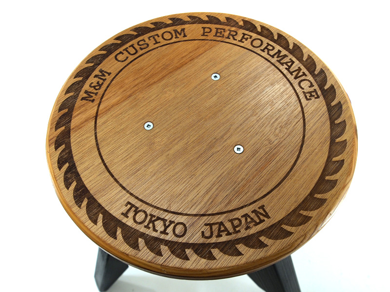 M&M CUSTOM PERFORMANCE 'STOOL'スツール 三つ脚 チェア 椅子 木製