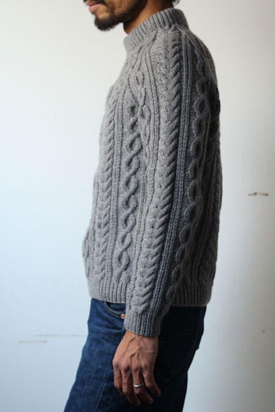 限定生産】カシミアハンドニットクルーネックセーター インバーアラン