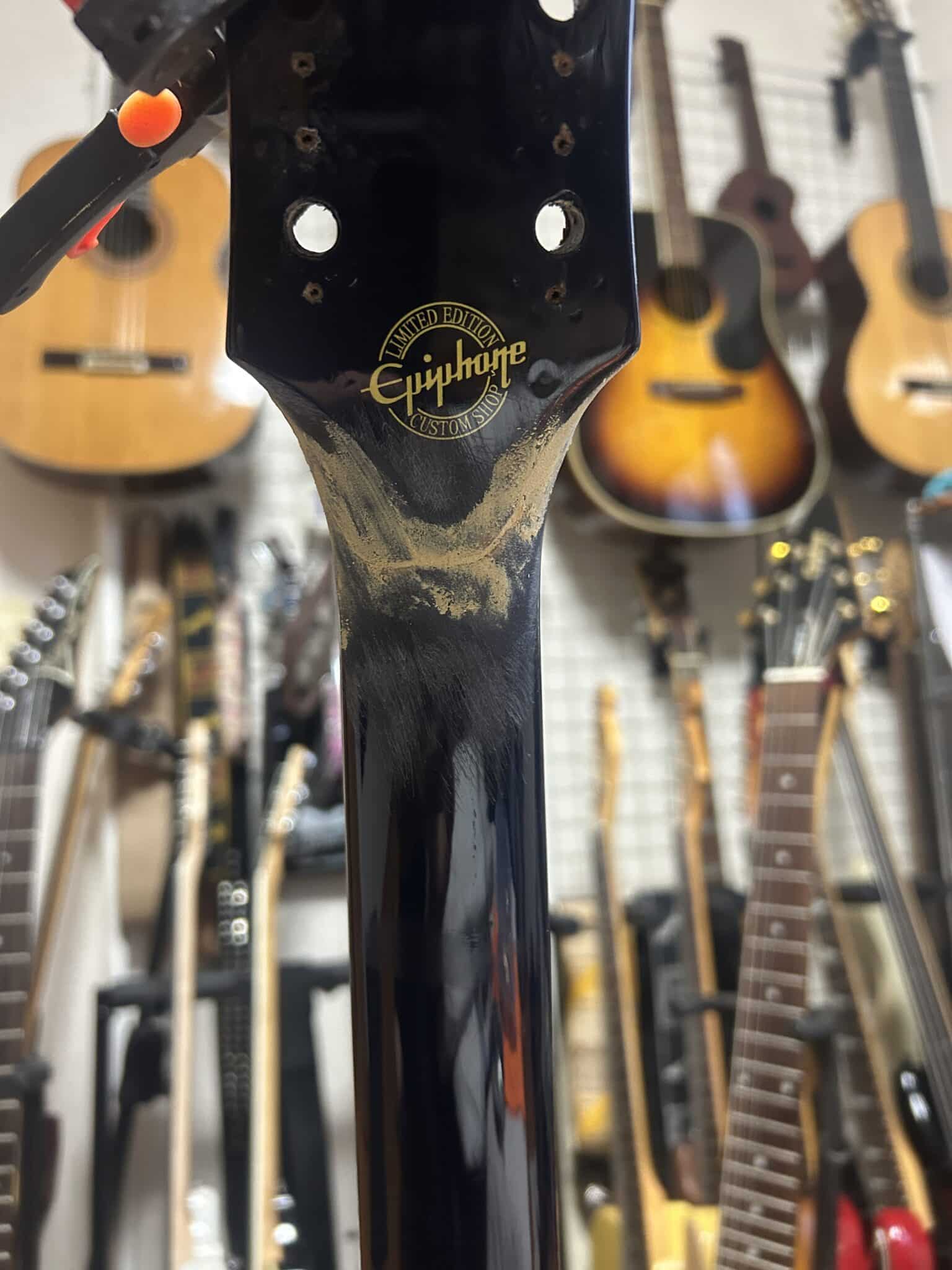 ネックの折れたギターが集まって来ました Vol3 - AnotherLifeMusic東京