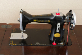 MITSUBISHI 三菱家庭用足踏みミシン ～ アンティークミシン修理士の
