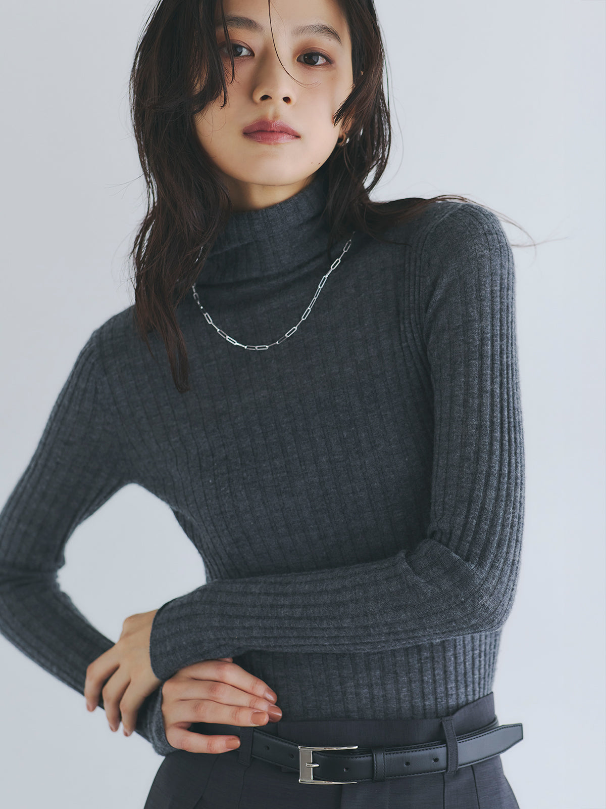 カシミヤ100シアータートルネックプルオーバー