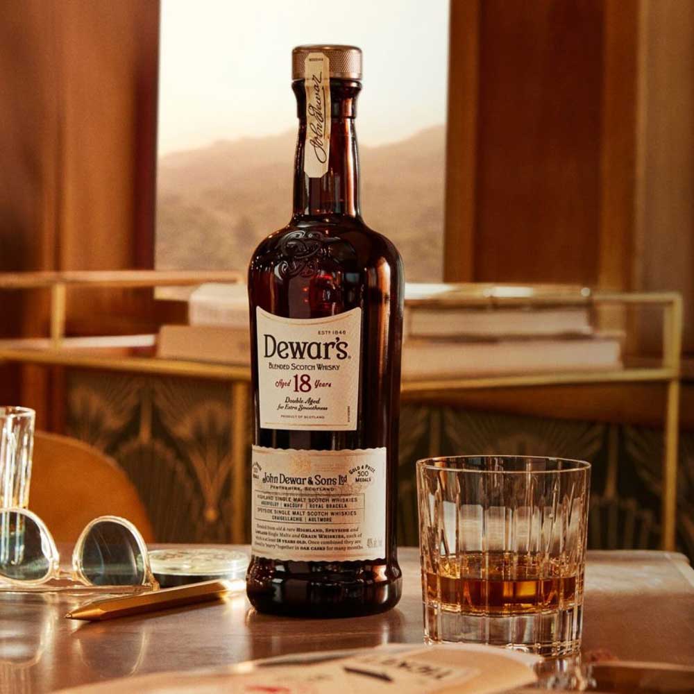 スコッチウイスキー Dewar's(デュワーズ)18年 750ml 1本 – AOYAMA GIFT