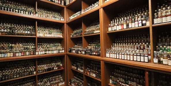 ミニチュアボトルに魅せられて ～半世紀にわたるコレクター人生