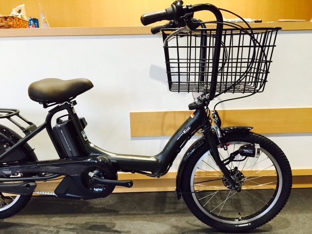 YAMAHA Kiss mini の前用チャイルドシートをお買い物カゴに交換しま