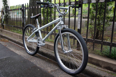 SUPREME x BROOKLYN MACHINE WORKS 24″ CRUISER | W-BASE | BMX, PIST