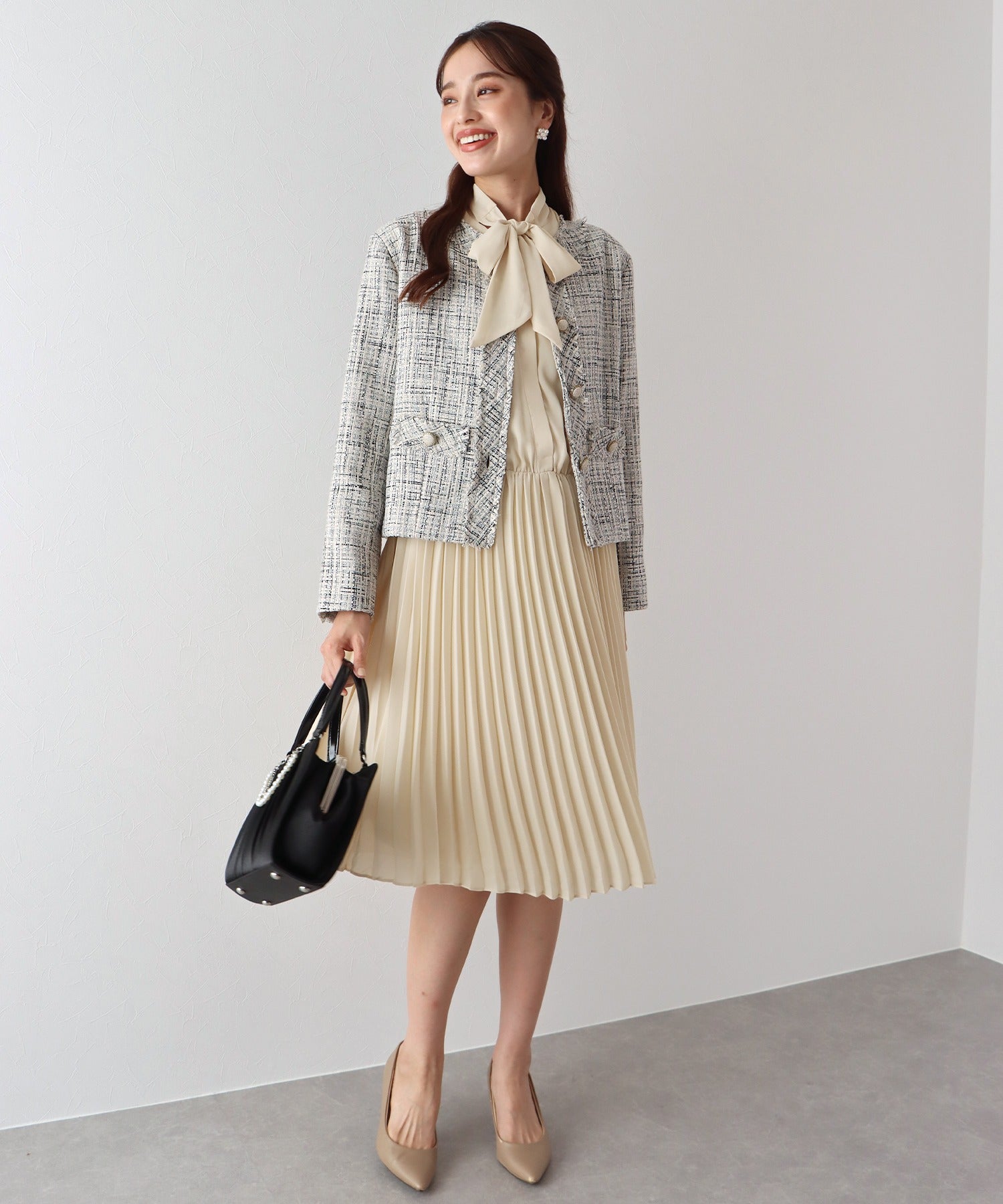 SALE】ミックスツイードノーカラージャケット×ボウタイプリーツ