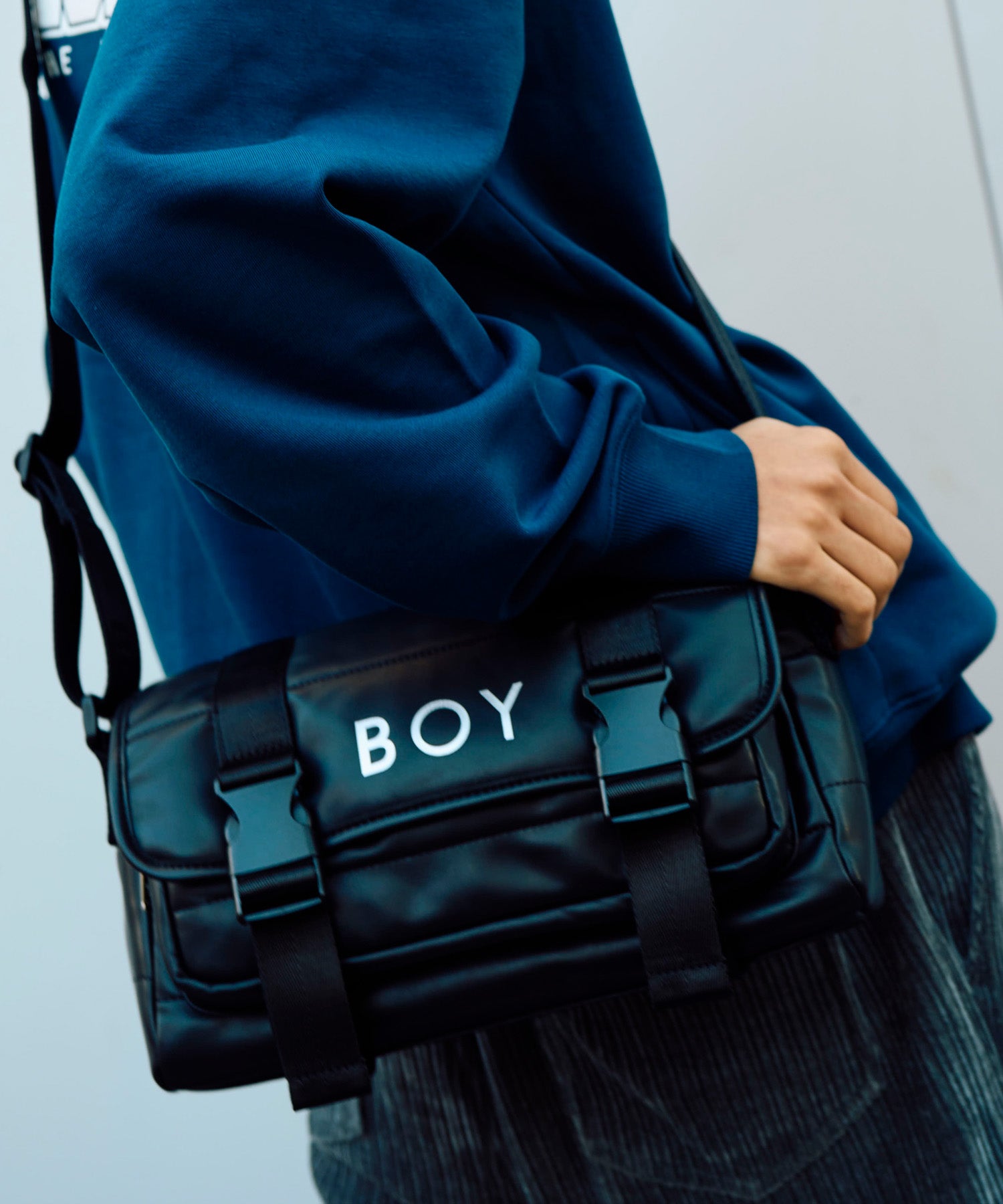 BOY LOGO SHOULDER BAG【B234N8500202】 – BOY LONDON