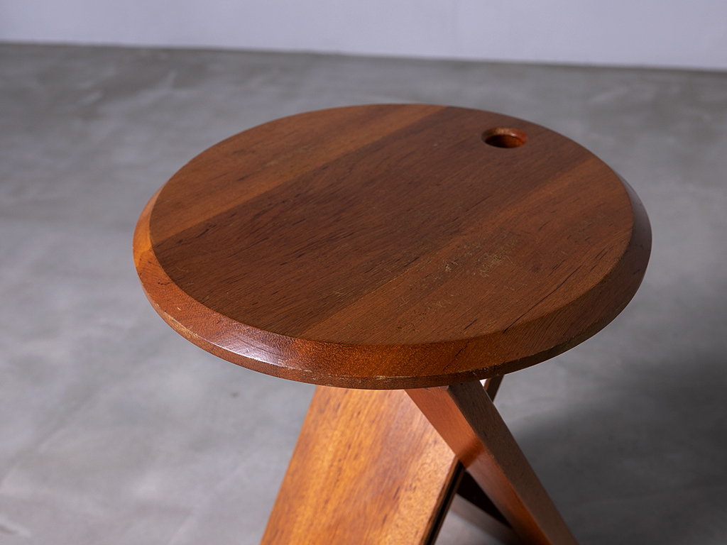 Roger Tallon stool | ロジェ・タロン - COLLETION - BROOD INTERIOR