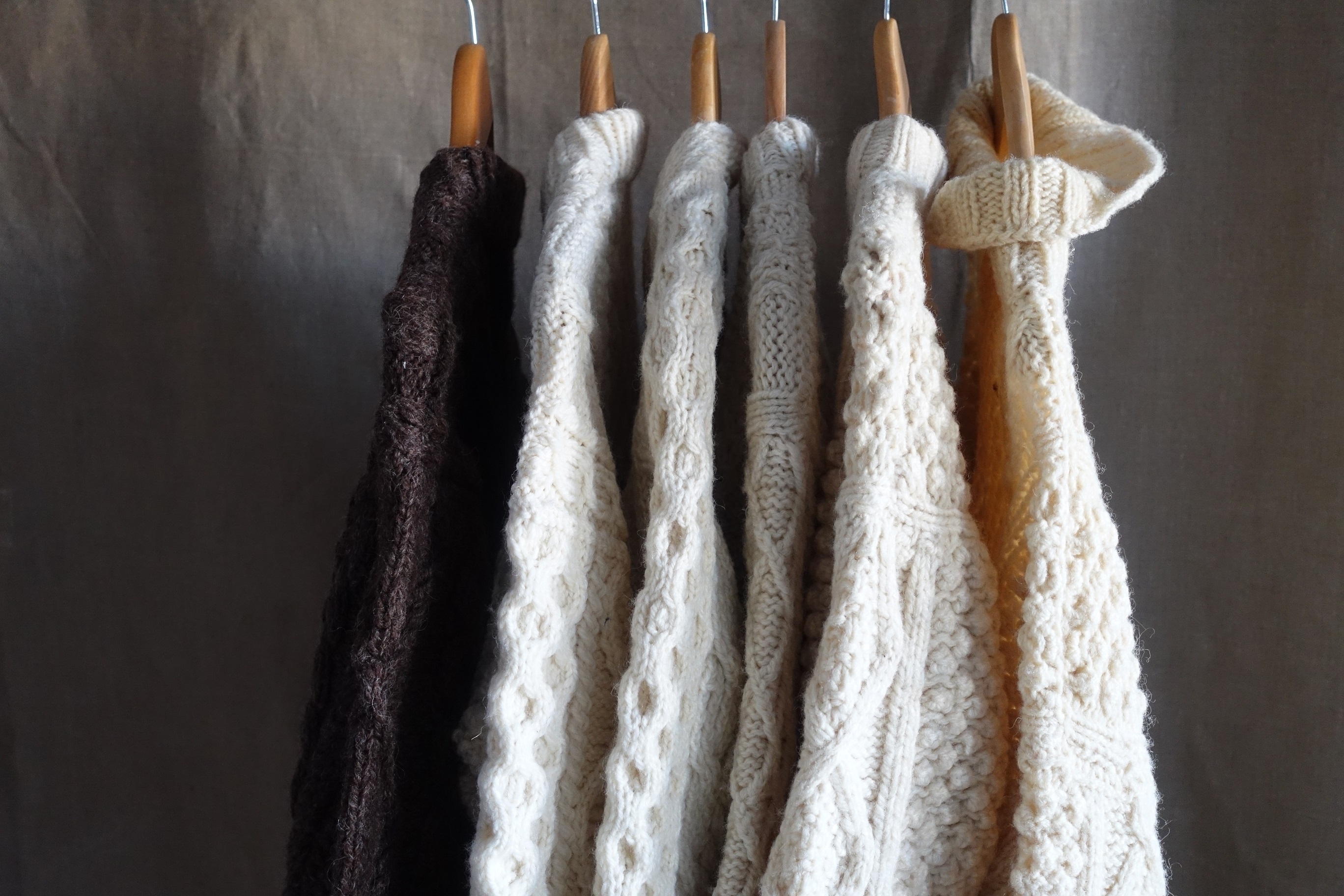 12月5日 入荷 Special Quality GALAY BAY Product Aranknit |