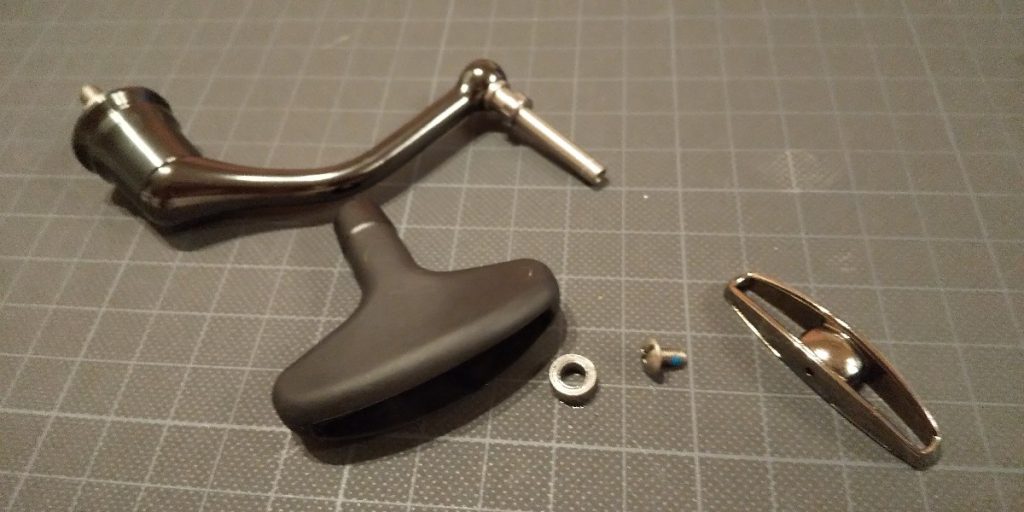 シマノ20ツインパワー4000MHGのT型ハンドルノブをラウンド型に交換をし