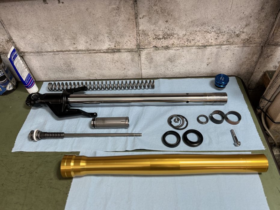 CBR250RR MC51 左側のフロントフォーク | johnny's factory