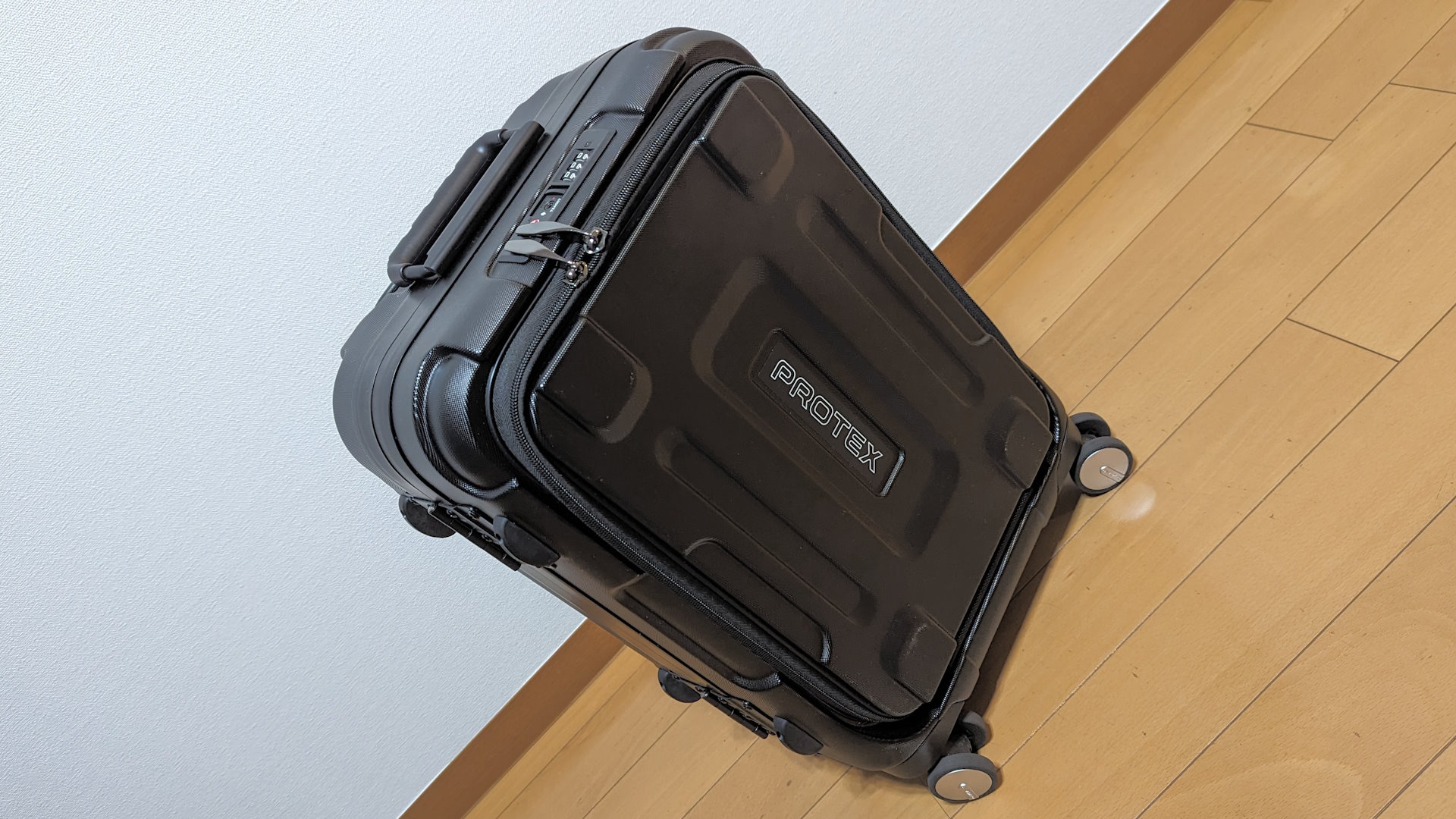 RROTEX FPZ-07を機内持ち込み機材用としてレビュー – 巡風万搬