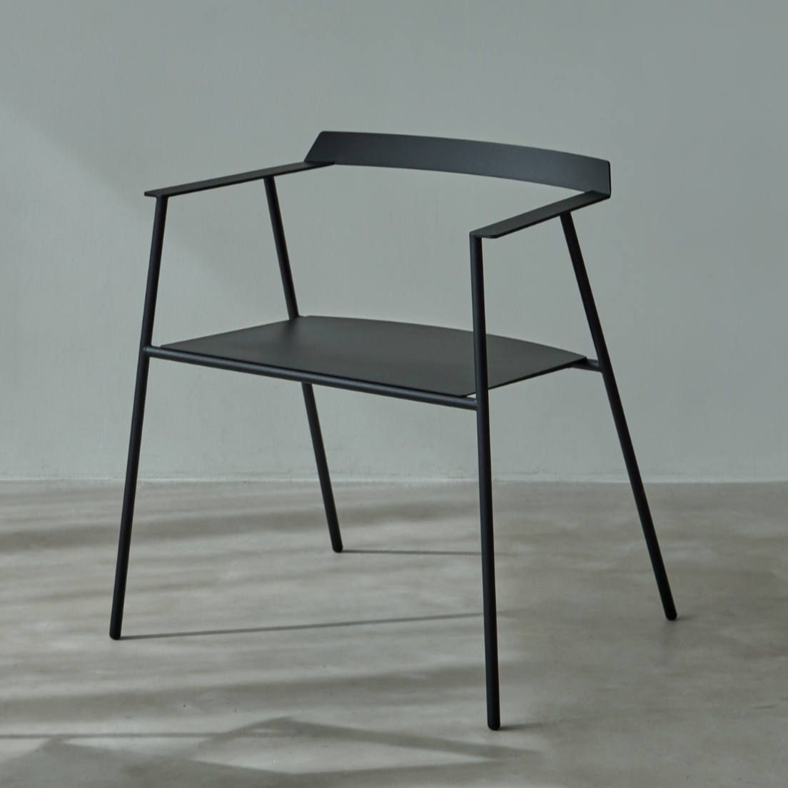 KUROSHIRO】STEEL CHAIR