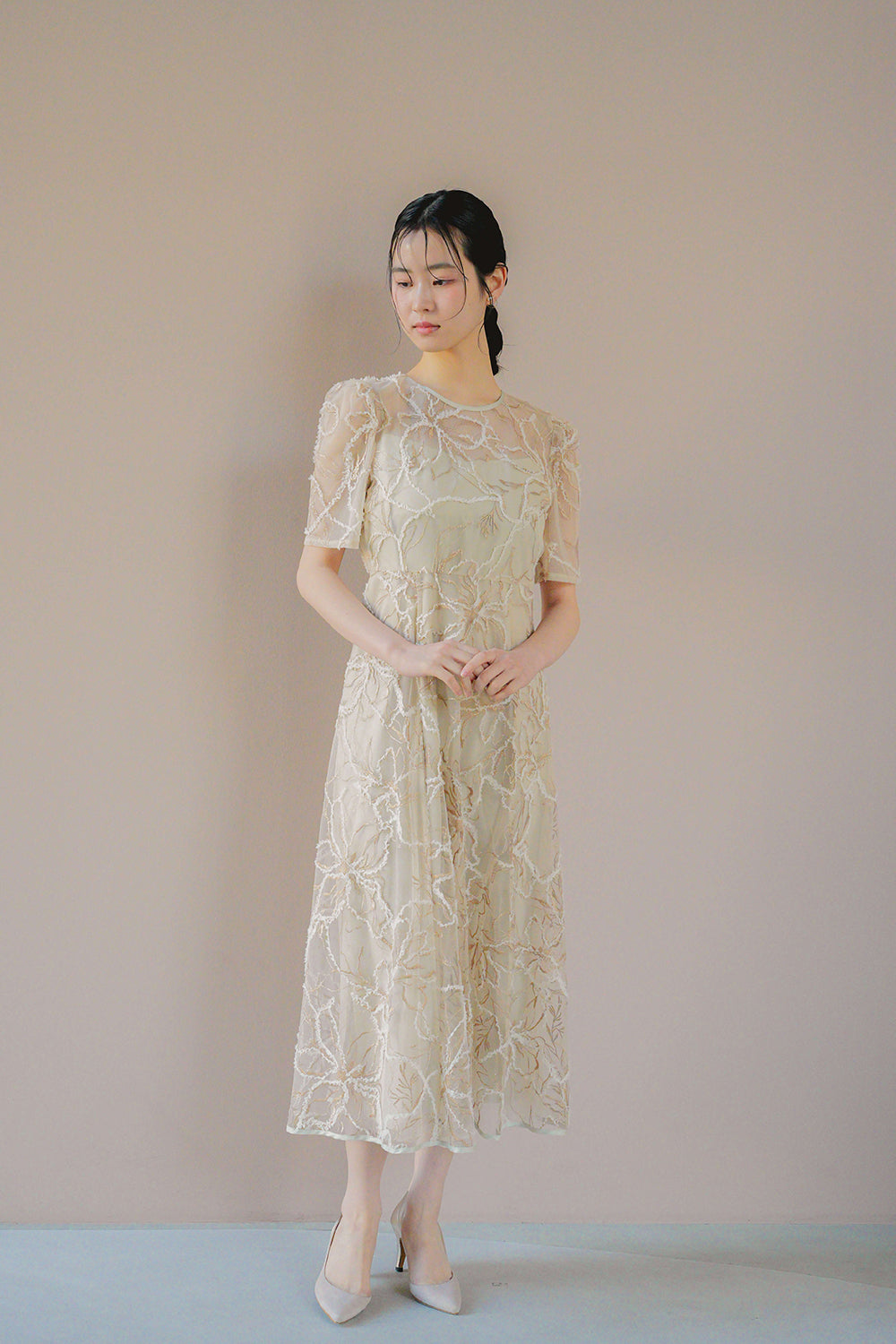 kaene公式オンラインストア エンブロイダリーモールレースドレス