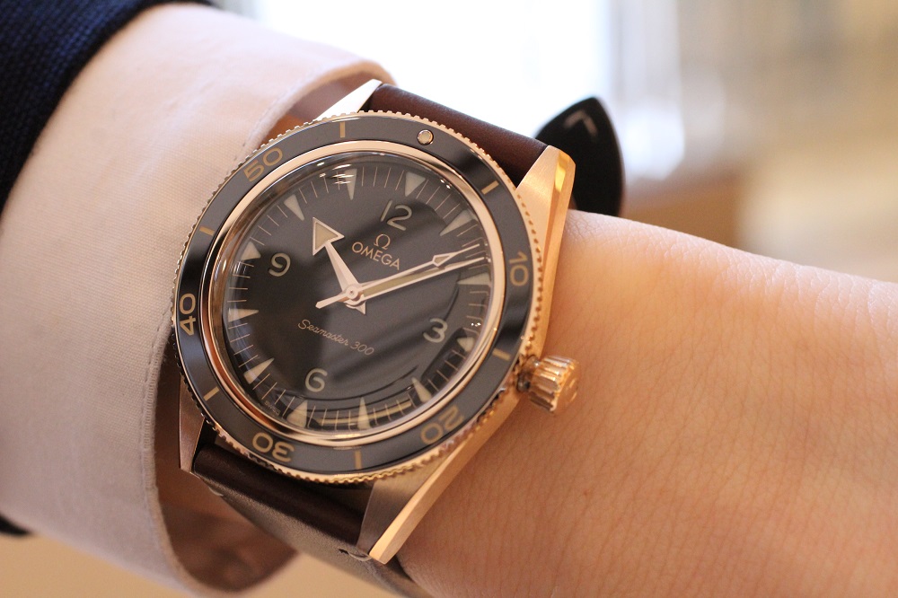 オメガ】シーマスター300 ブロンズゴールド入荷しました