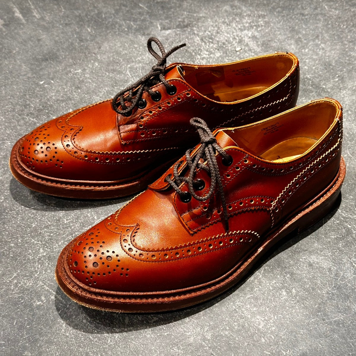 極美品【Tricker's】トリッカーズ バートン ウイングチップ カーフ