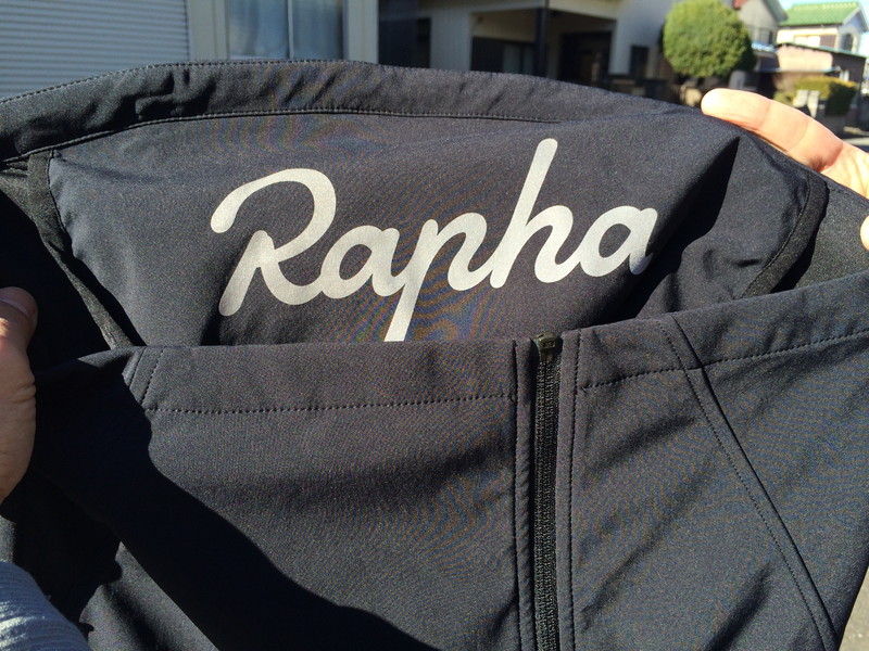 Rapha の冬用アウター、『クラシックソフトシェルジャケット』の