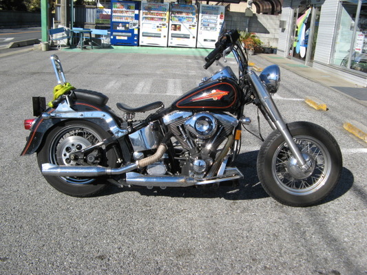 1995年式FLSTC ヘリテイジ・ソフテイル・クラシックのヘッドライト交換