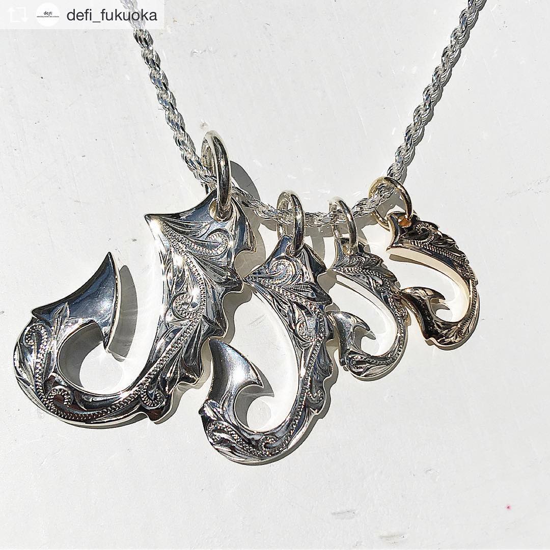 フィッシュフックペンダント - ハワイアンジュエリー Lono（ロノ