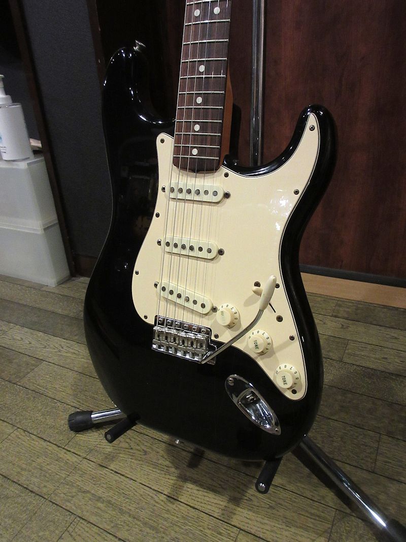 1983 Fender '62 American Vintage “Fullerton” Stratocaster Black