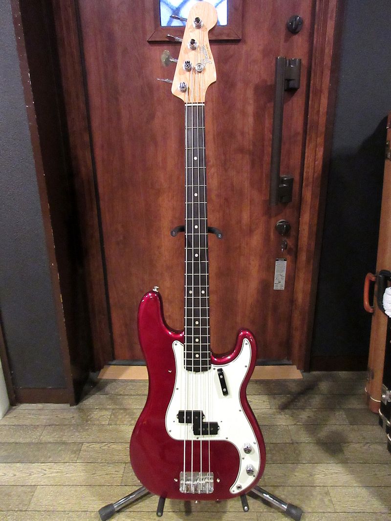 1965 Fender Precision Bass Candy Apple Red - ヴィンテージギター
