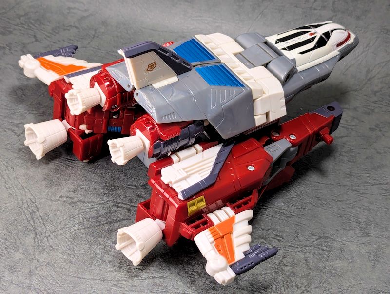 玩栗犬と、トランスフォーマー スーパーリンク スカイファイヤー | 玩