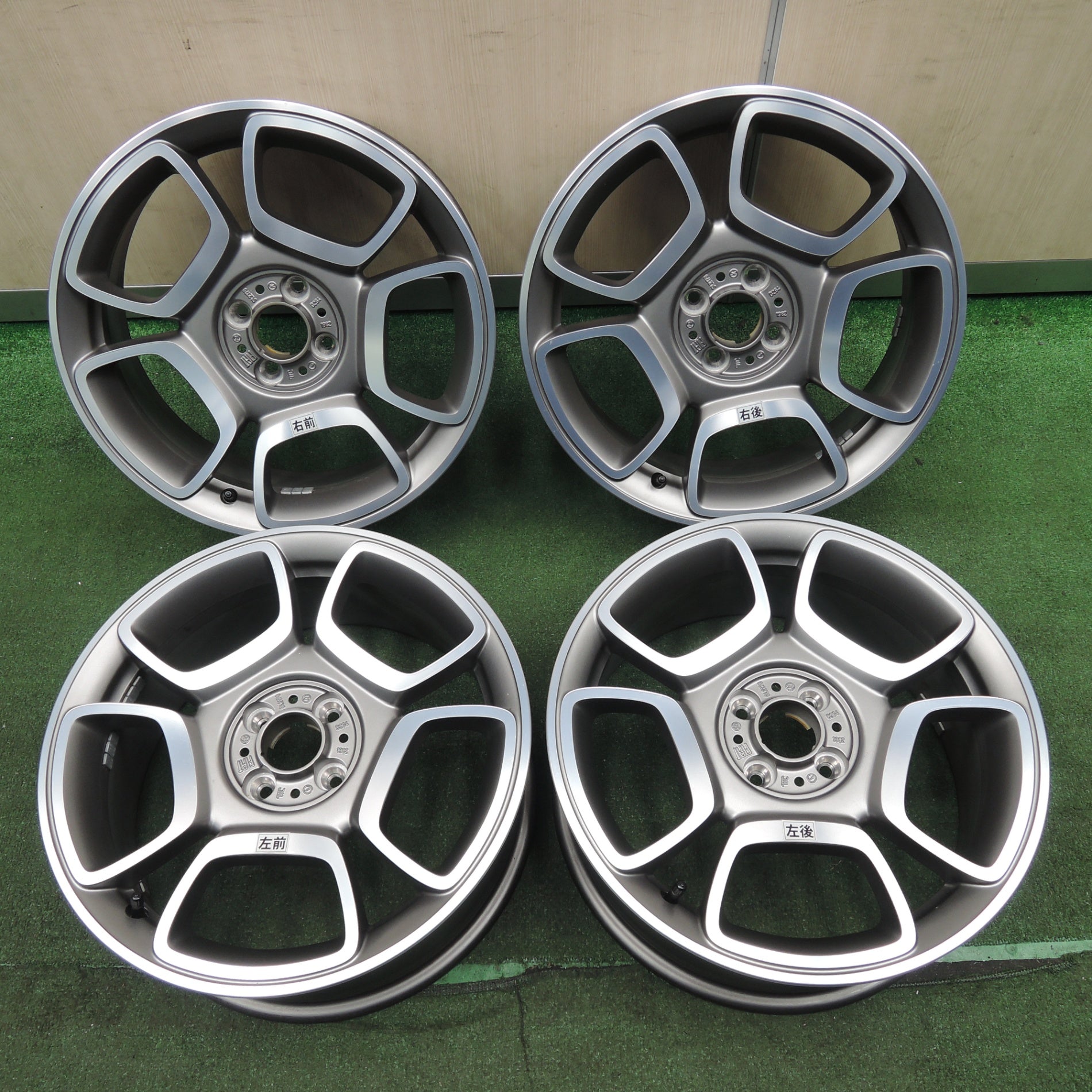 送料無料* 新車外し☆アバルト 595 コンペティツィオーネ 純正