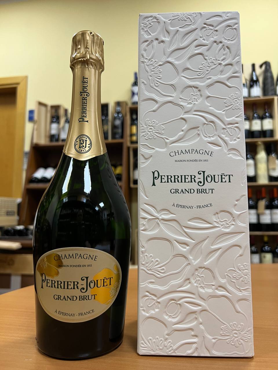 Champagne Perrier-Jouët Grand Brut - Con Astuccio – HTShop.it