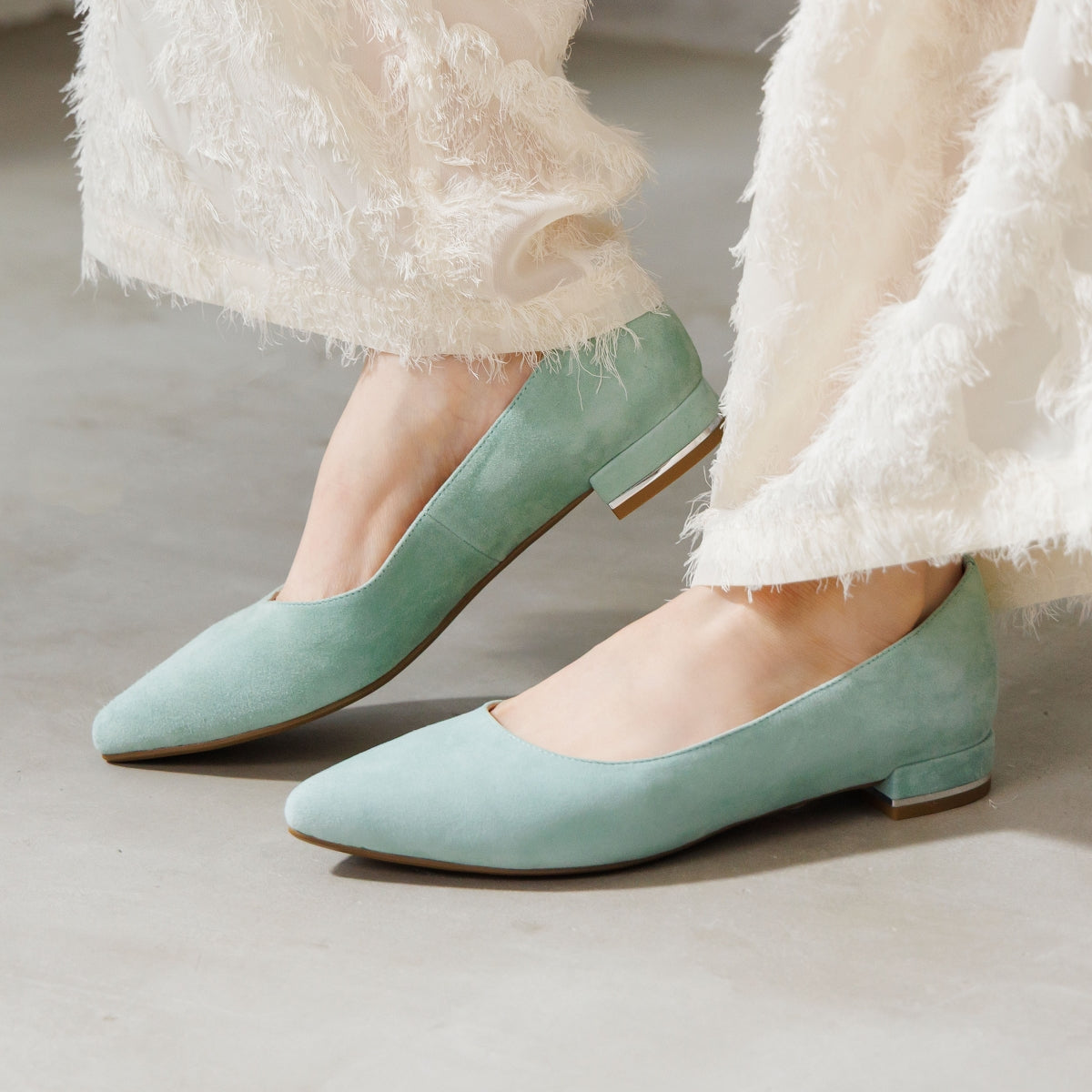 26SS／跳べるパンプス】ポインテッドトゥフラットパンプス/663105