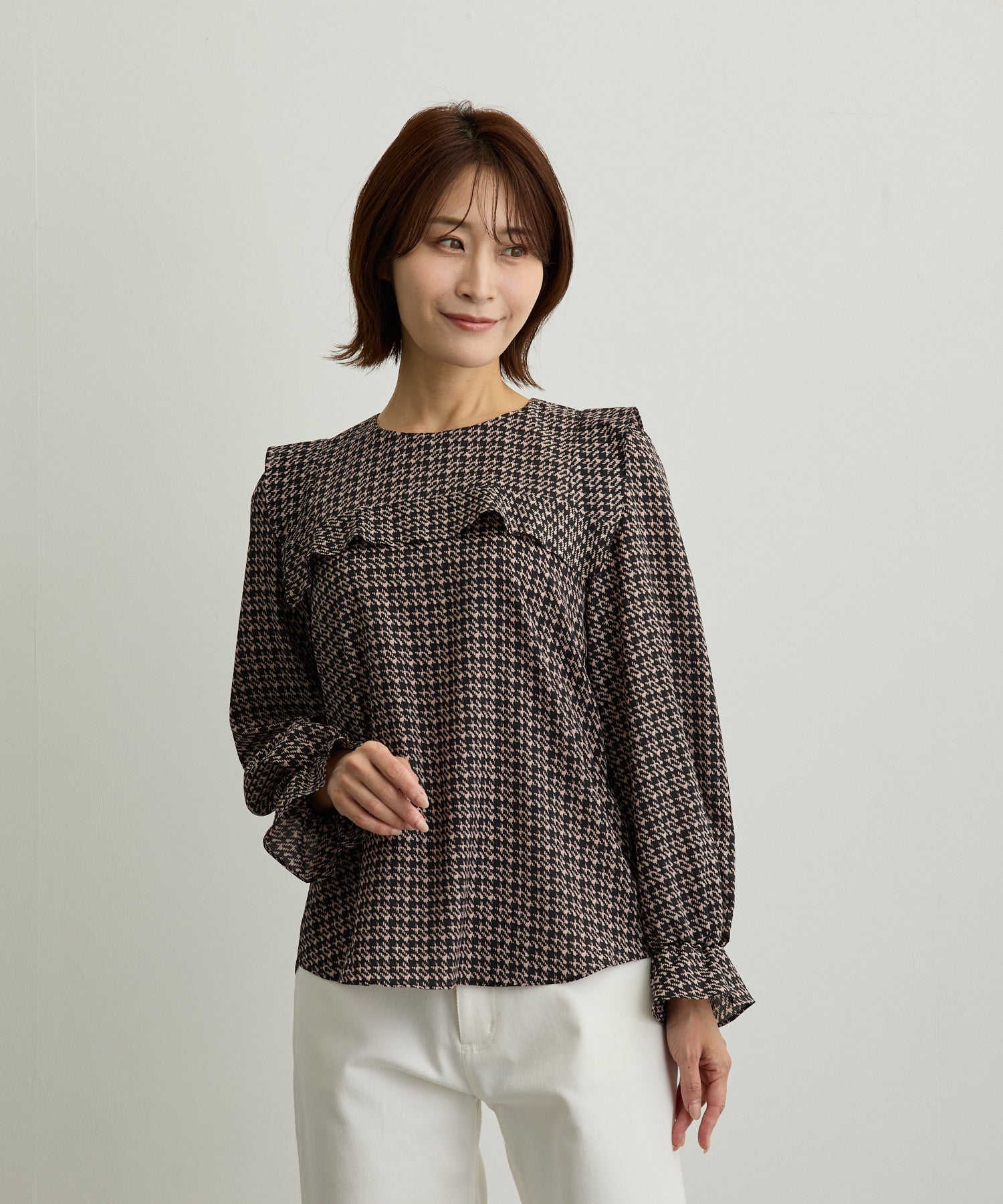 千鳥ツイード風プリントフリルブラウス【日本製】 – Ifemelu