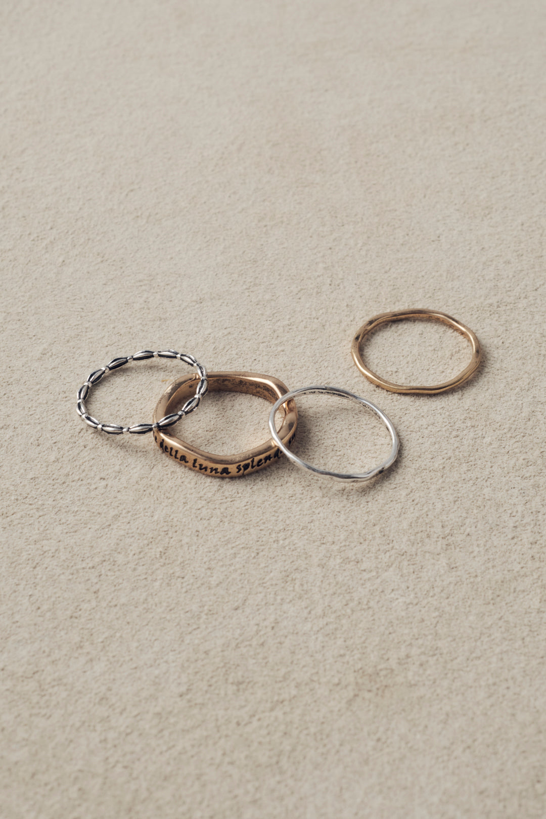 4PCS ヴィンテージ レタリング セット リング – GOLDY Onlinestore